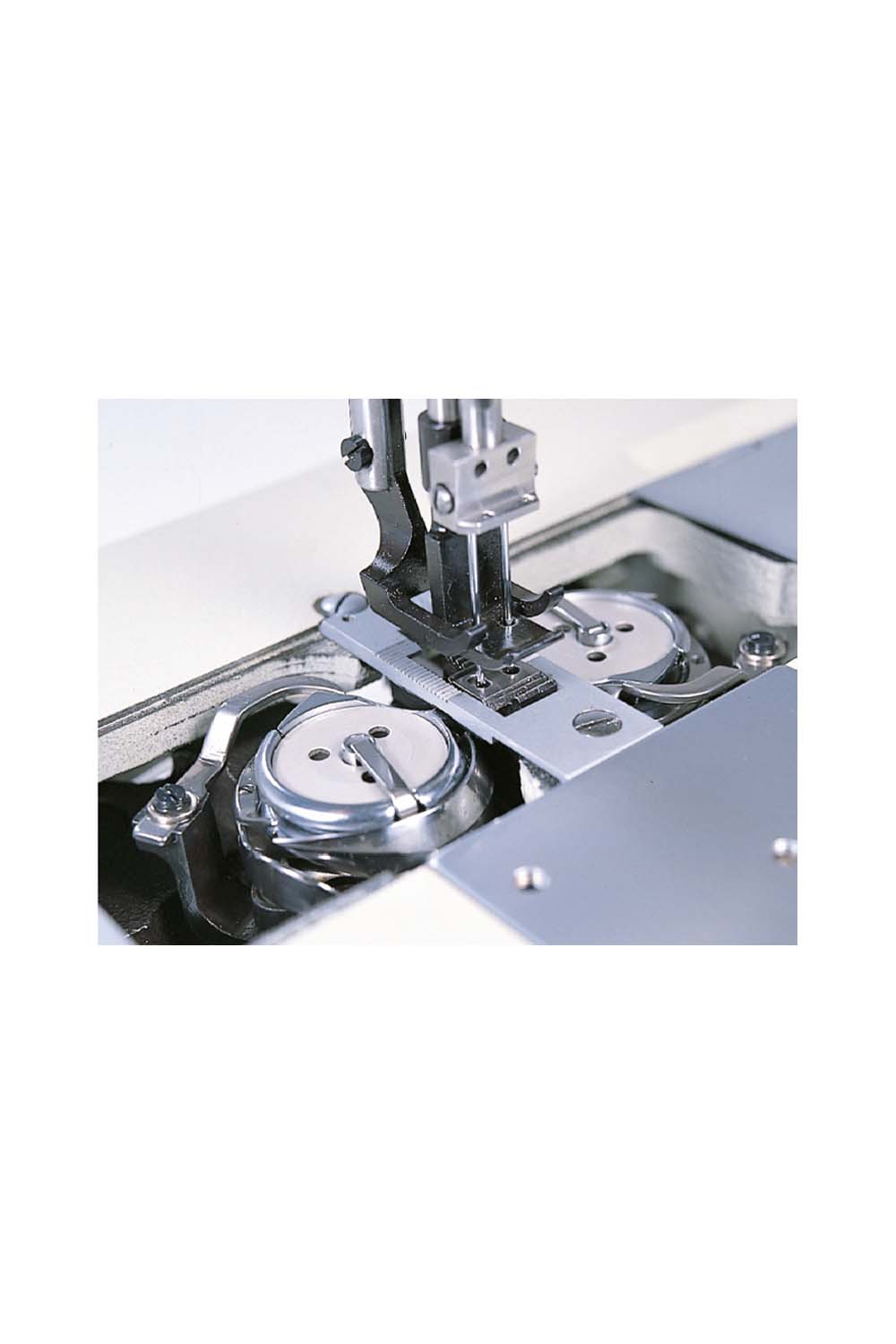 Compound Feed Lockstitch Sewing Machine