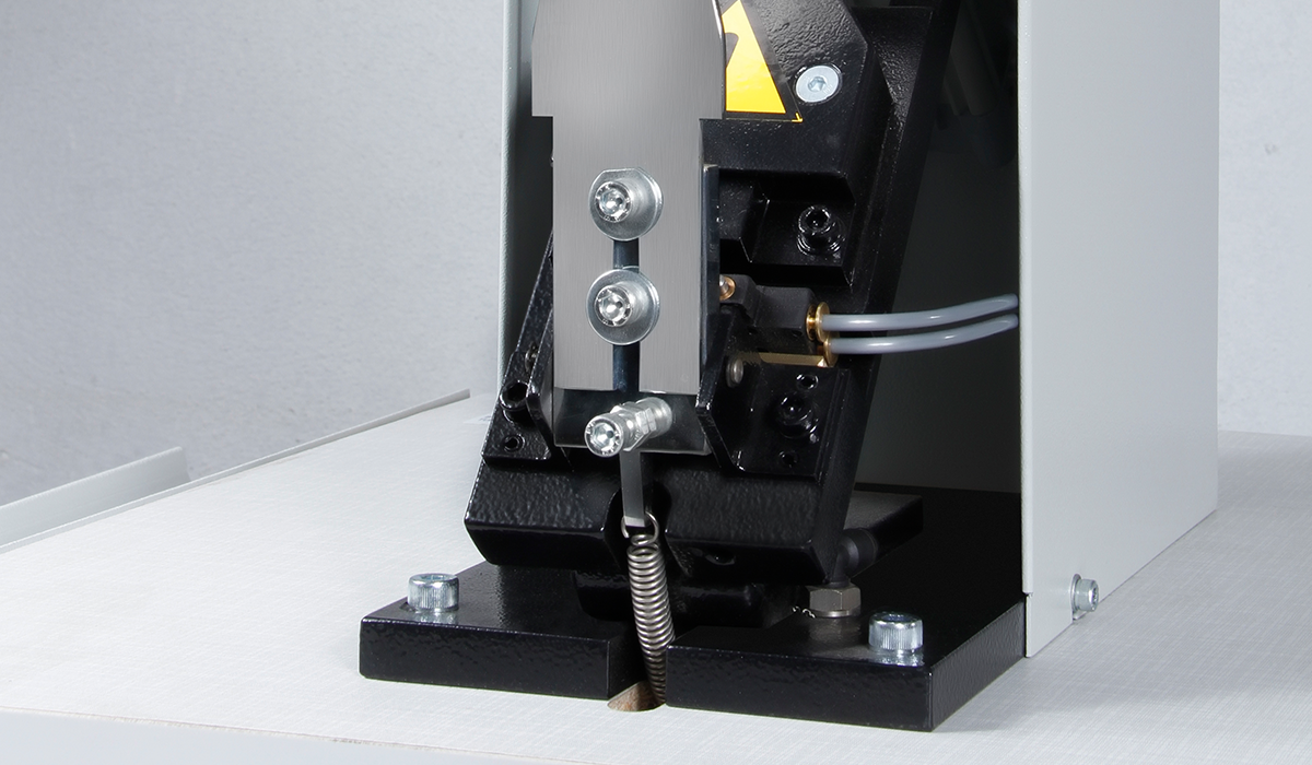 Collar Trimming and Turning Machine