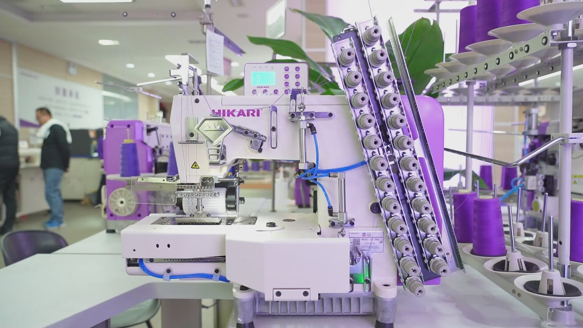 Computerized garment sewing machine HIKARI HW800C